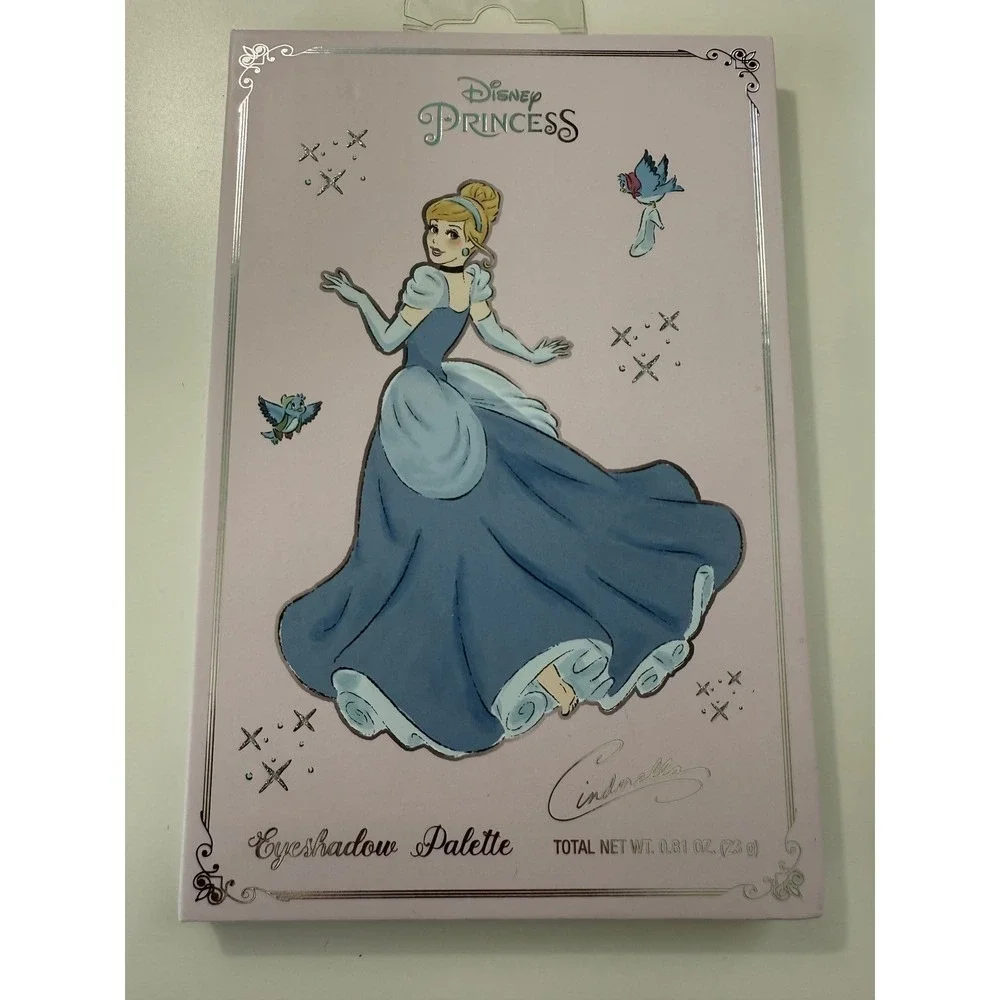Disney‎ Princess Cinderella Eyeshadow Palette and Heart Keychain Set New